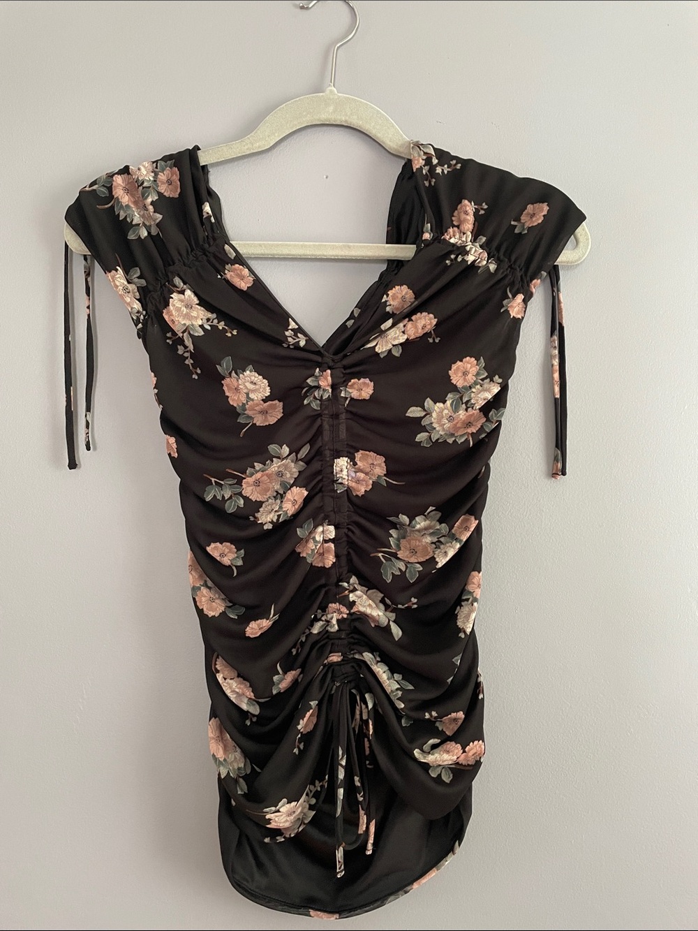 Express Black Floral Tie-Accent Mini Top